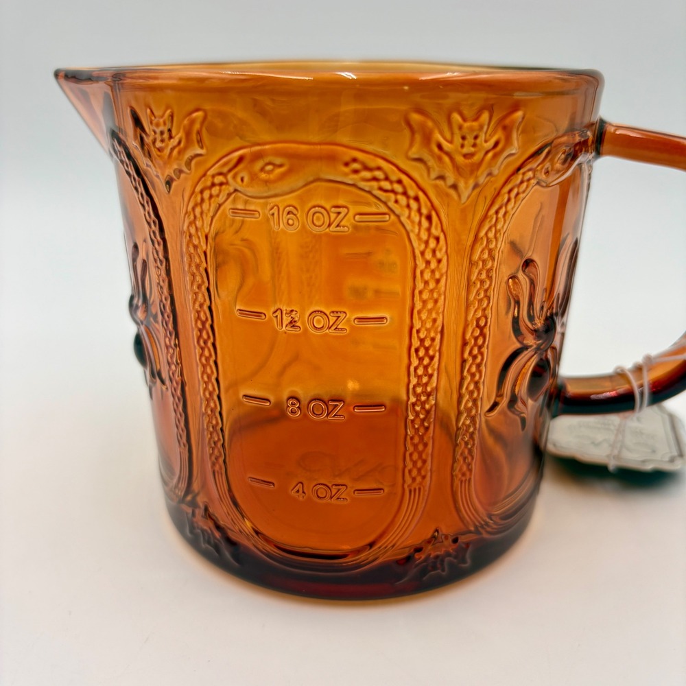 Cook With Color Halloween Amber Glass Measuring Cup 16oz Gothic Bat Spider Snake